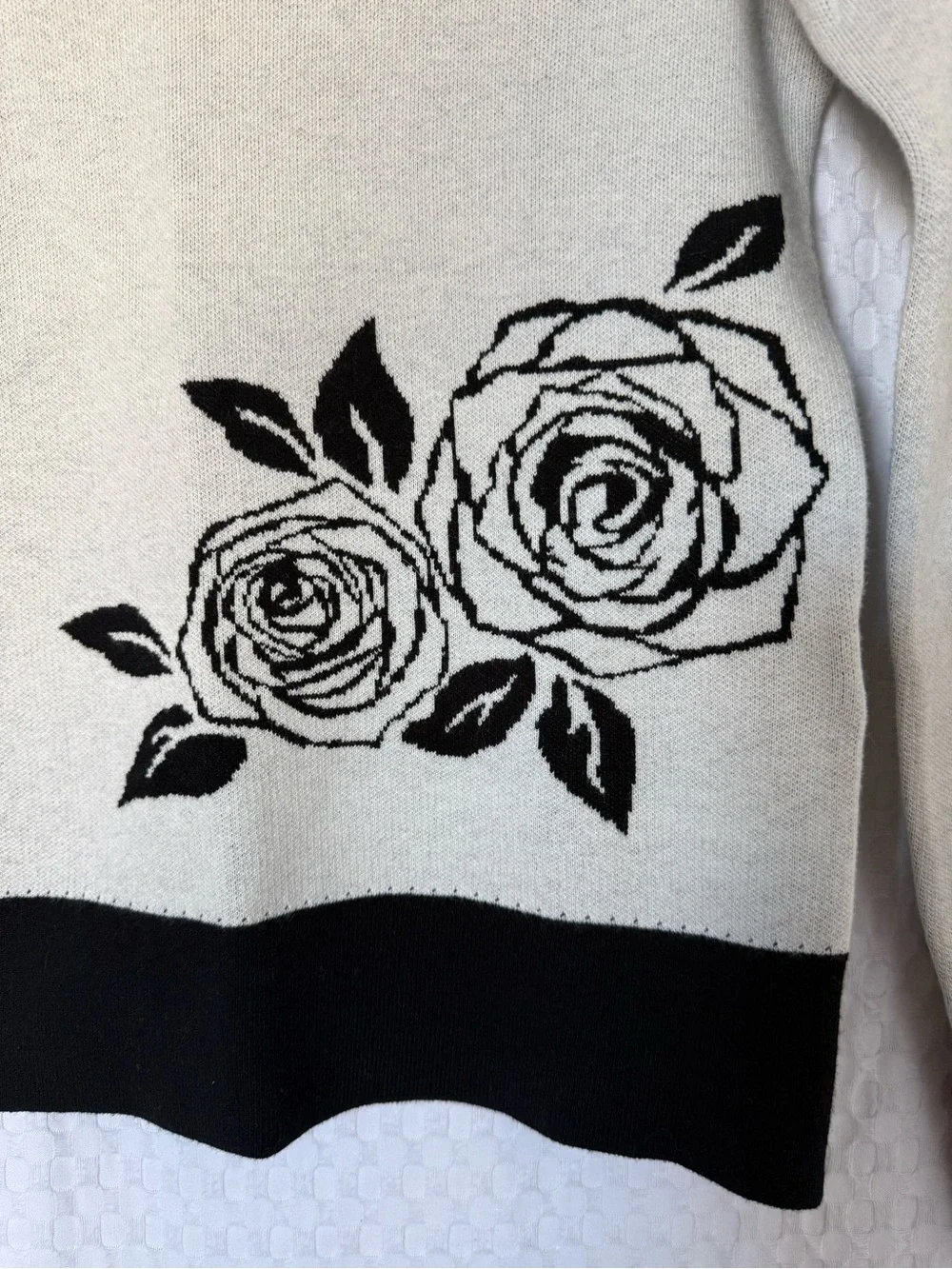 Kate Spade New York Rose Intarsia Cashmere Blend Sweater Black White S